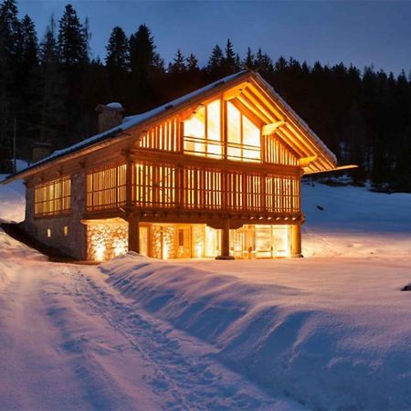 Bed and Breakfast Pra De La Casa Мадонна-ди-Кампильо Экстерьер фото