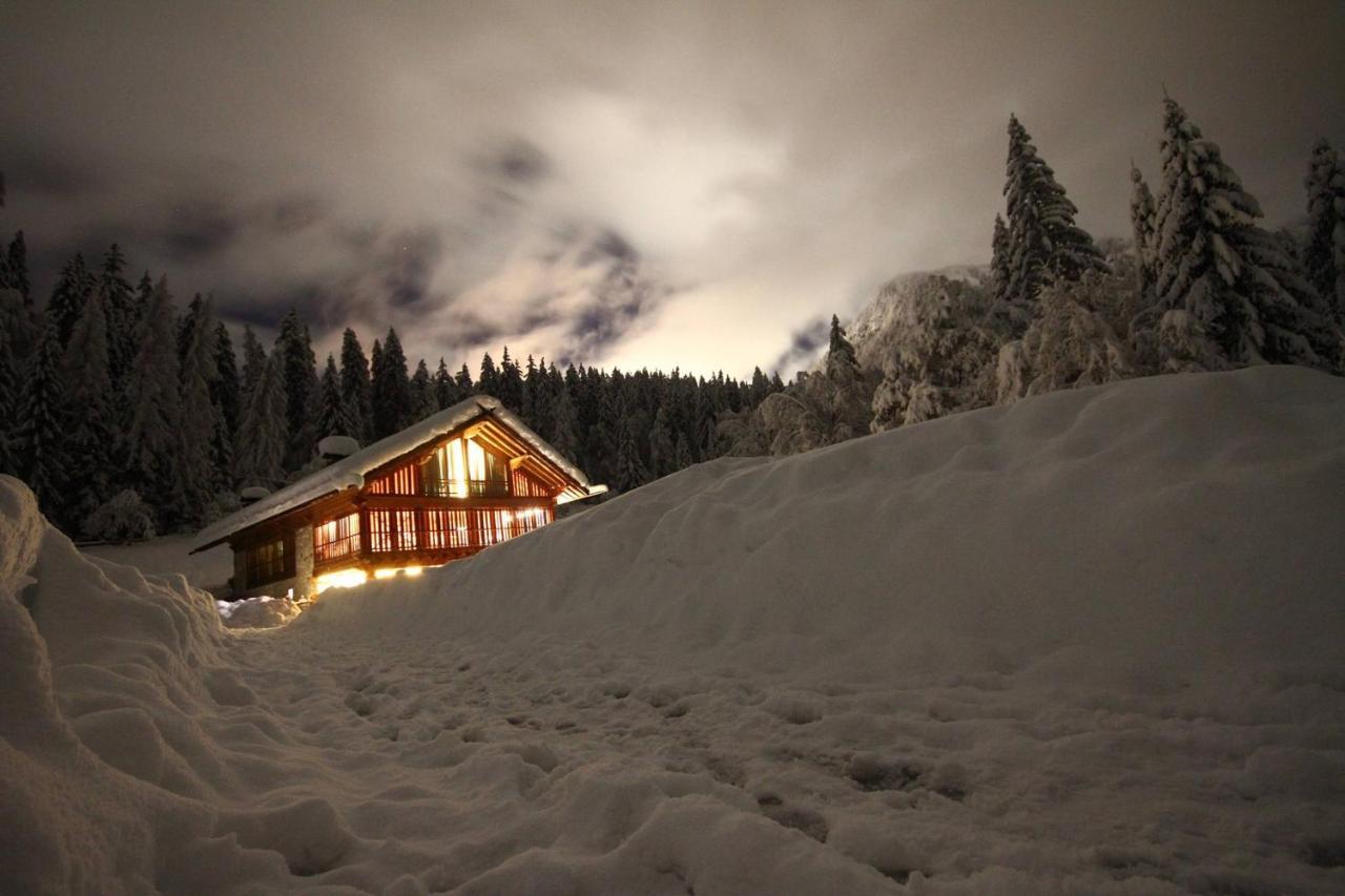 Bed and Breakfast Pra De La Casa Мадонна-ди-Кампильо Экстерьер фото