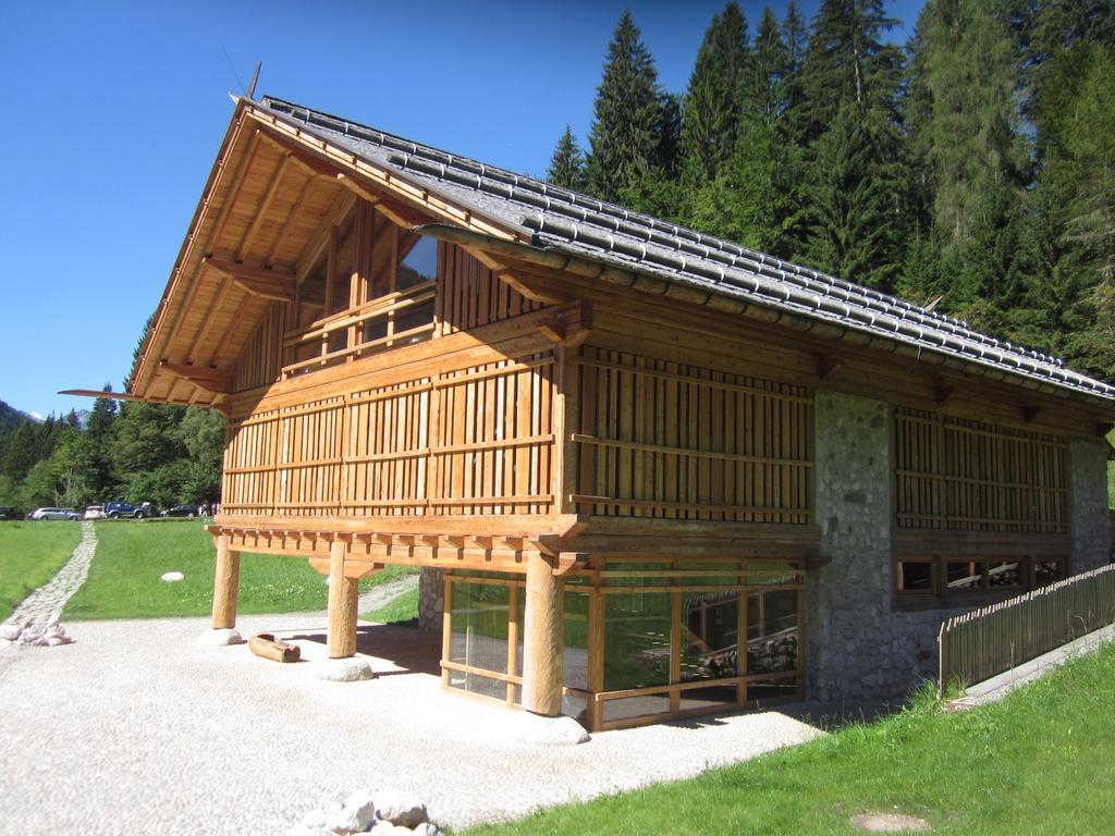Bed and Breakfast Pra De La Casa Мадонна-ди-Кампильо Экстерьер фото