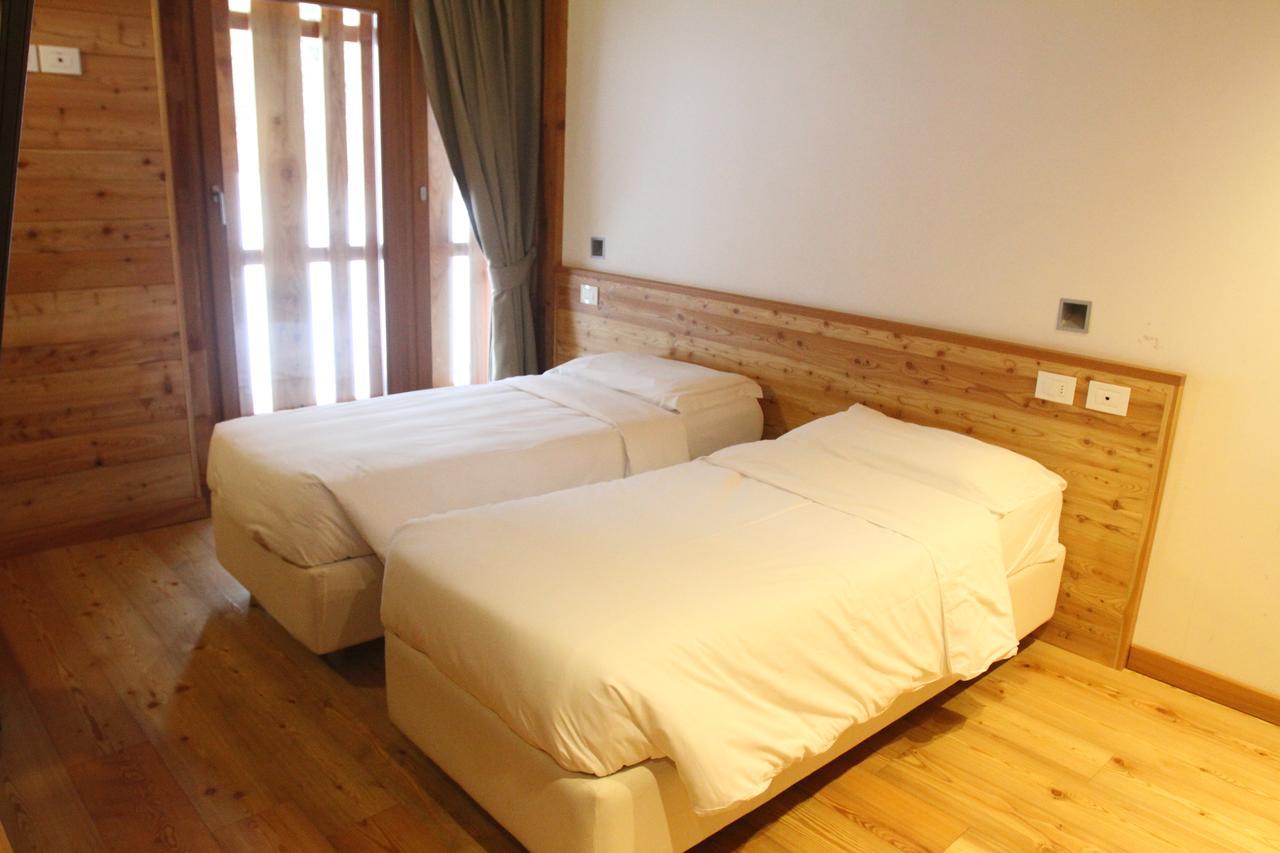 Bed and Breakfast Pra De La Casa Мадонна-ди-Кампильо Экстерьер фото